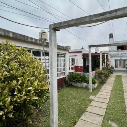 Buy this 3 bed house on Espeleta 162 in Departamento Paraná, 3100 Paraná