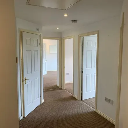 Image 7 - Hampton Court Way, Widnes, WA8 3ET, United Kingdom - Apartment for rent