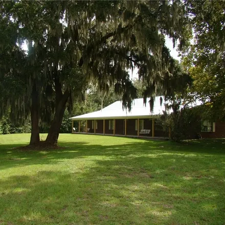 Buy this 3 bed house on 900 Thomas Drive in Glynn County, GA 31523