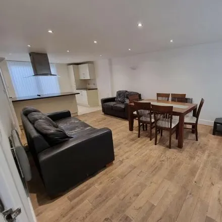 Rent this 3 bed townhouse on 97 Shacklewell Lane in London, E8 2EQ