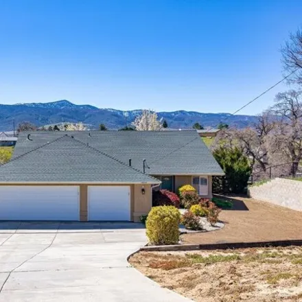 Buy this 4 bed house on 19604 Moon Drive in Golden Hills, Kern County