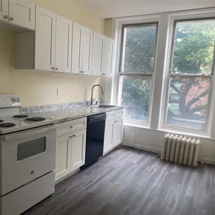 Image 4 - 525 Monroe St, New York, 11221 - Apartment for rent