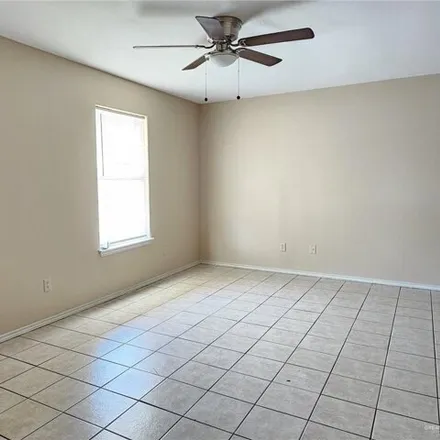 Image 3 - 138 East Brazil Avenue, Hidalgo, TX 78557, USA - Apartment for rent