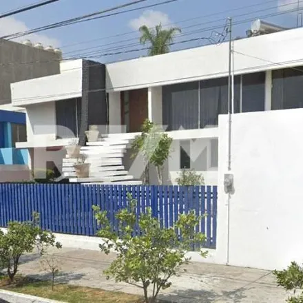 Rent this 4 bed house on Avenida Doctor Manuel Lara in Colonia Bellas Lomas, 78240 San Luis Potosí City