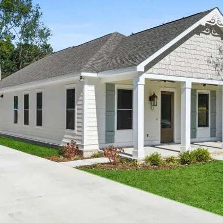Buy this 3 bed house on unnamed road in Gulfport, MS