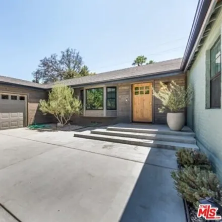 Rent this 5 bed house on 16462 Moorpark Street in Los Angeles, CA 91436