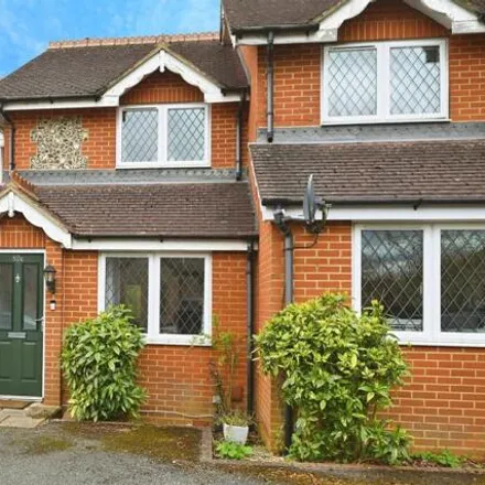 Buy this 2 bed townhouse on 70 Beaconsfield Way in Reading, RG6 5UU