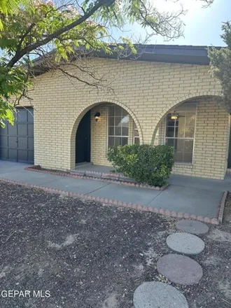 Image 2 - 1810 Jack Nicklaus Dr, El Paso, Texas, 79935 - House for rent