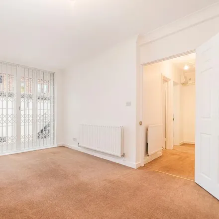 Rent this studio apartment on Winterton House in 24 Park Walk, London