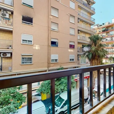 Image 4 - Centelles Peluqueros, Carrer de Noguera, 46024 Valencia, Spain - Room for rent