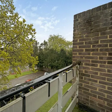 Image 7 - Wickham Road - Apartment for sale