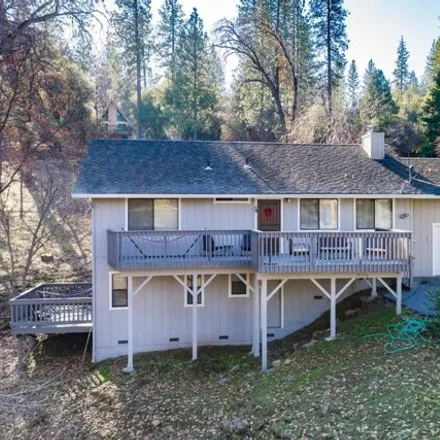 Buy this 3 bed house on 19338 James Circle in Groveland, Tuolumne County