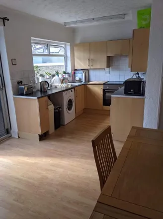 Rent this 3 bed townhouse on Castle Road in Badgers Dene, Grays