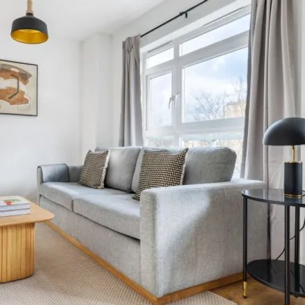 Rent this 3 bed apartment on Marcon Place in London, E8 1LP
