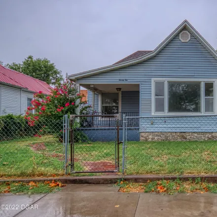 Rent this 2 bed house on 2010 South Moffet Avenue in Joplin, MO 64804