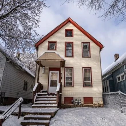 Buy this studio house on 2815 in 2815A North Buffum Street, Milwaukee