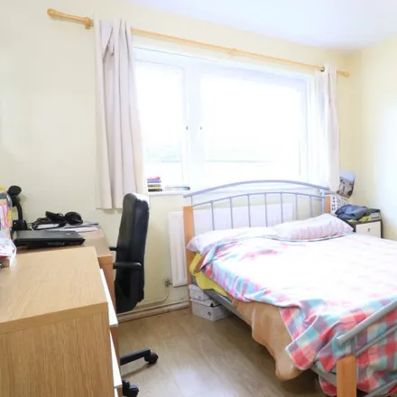 Rent this 4 bed room on BMI London Independent Hospital in 1 Beaumont Square, London