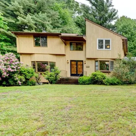 Image 1 - 617 Spring Street, Manchester, CT 06040, USA - House for sale