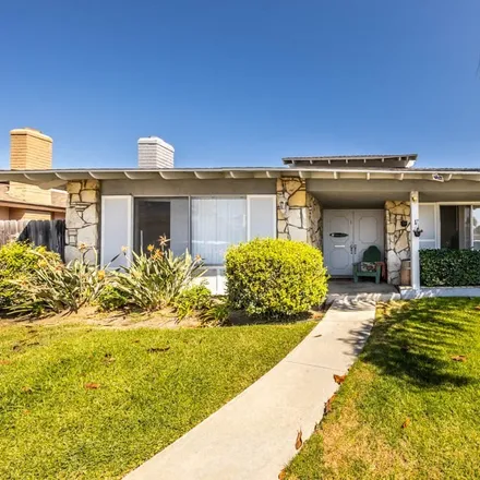 Buy this studio townhouse on 8151 Forelle Drive in Huntington Beach, CA 92646