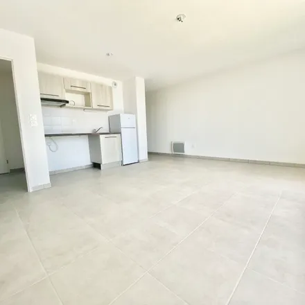 Rent this 3 bed apartment on 4 Rue Françoise Héritier in 31300 Toulouse, France