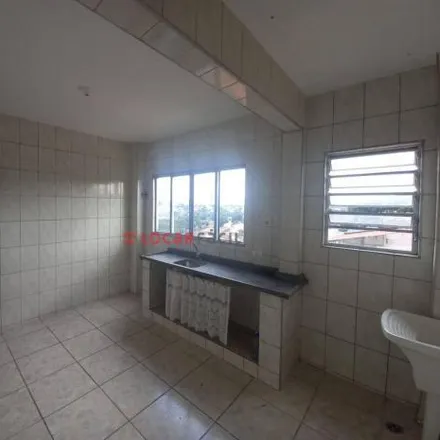 Rent this 2 bed apartment on Rua Ártico in Vila Brasil, Londrina - PR