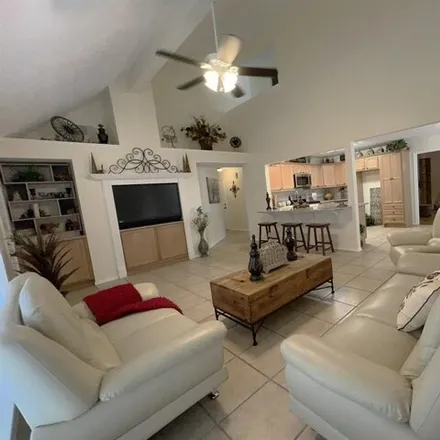 Buy this 4 bed house on 2923 Avanti Dr in Pearland, Texas