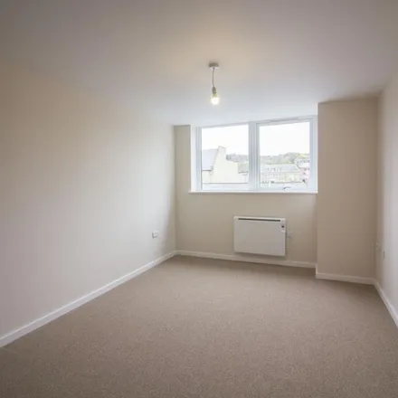 Image 2 - Earls, 48 Manchester Road, Burnley, BB11 1HJ, United Kingdom - Apartment for rent