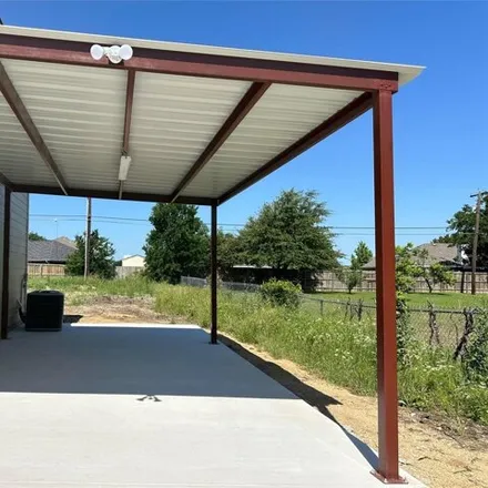 Buy this 4 bed house on 3135 Sanger Creek Way in Ellis County, TX 75165