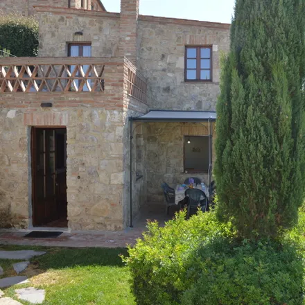 Rent this 3 bed house on Podere Palazzo Monaci in Strada Provinciale di Monte Oliveto, 53041 Asciano SI