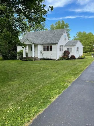 Buy this 3 bed house on 181 South Blossom Road in Elma, NY 14059