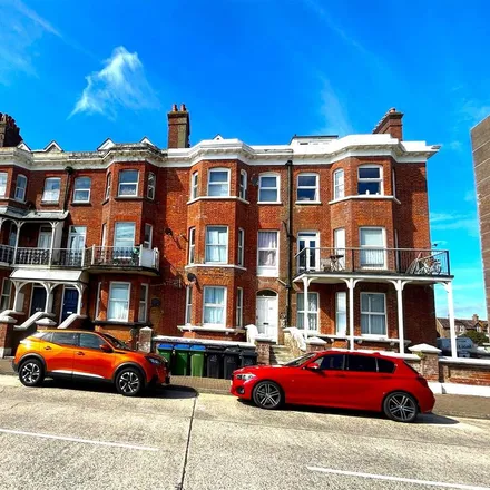 Rent this 1 bed apartment on South Terrace in Littlehampton, BN17 5NQ