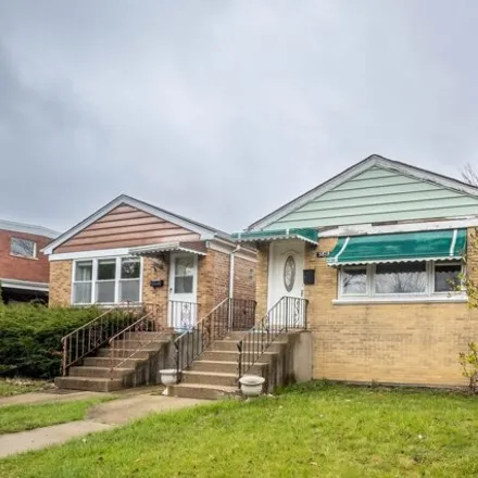 Rent this 2 bed house on 5818 North California Avenue in Chicago, IL 60659