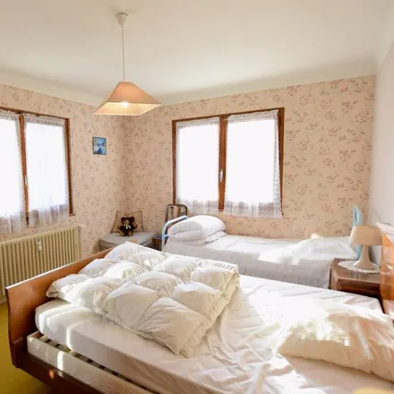 Rent this 2 bed apartment on 74500 Évian-les-Bains
