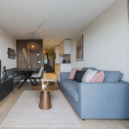 Rent this 2 bed apartment on 2586 JJ The Hague