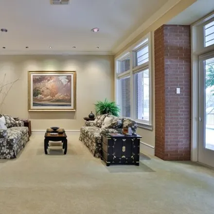 Image 8 - 5817 Cypress Point Drive, Fort Worth, TX 76132, USA - House for sale