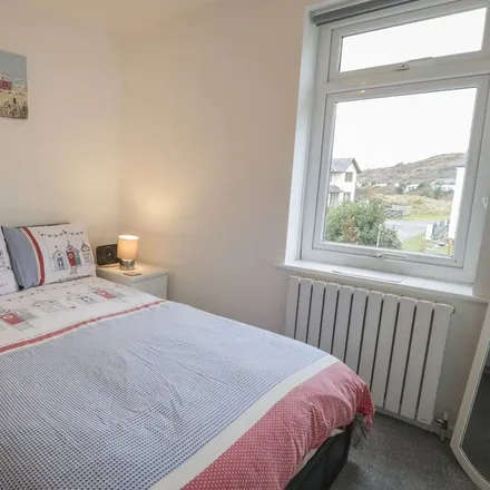 Rent this 3 bed townhouse on Porthmadog in LL49 9YU, United Kingdom
