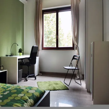 Rent this 6 bed room on Viale Lunigiana in 25, 20124 Milan MI