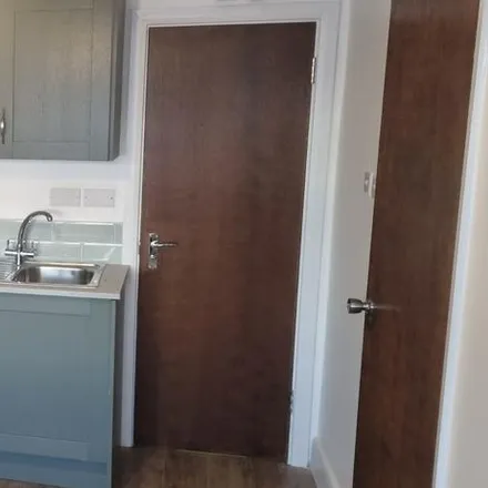 Rent this studio apartment on 10 Channel Close in London, TW5 0PJ