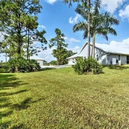 Image 5 - 10449 Deer Run Farms Road, Fort Myers, FL 33966, USA - House for sale