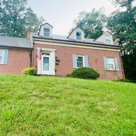 Buy this 4 bed house on 206 Highland Avenue Northwest in Norton, VA 24273