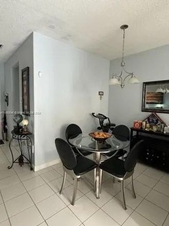 Image 7 - 6930 Northwest 177th Street, Miami-Dade County, FL 33015, USA - Townhouse for sale