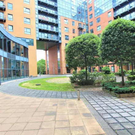 Image 9 - Han, West One Plaza, Saint George's, Sheffield, S1 4JF, United Kingdom - Apartment for rent