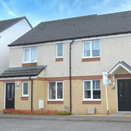 Buy this 2 bed townhouse on Muirwood Place in Maddiston, FK2 0WB