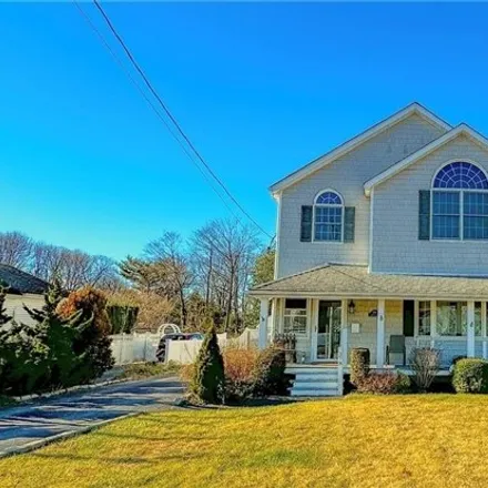 Buy this 4 bed house on 382 Lincoln Avenue in Sayville, Islip