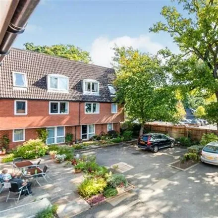 Rent this 1 bed room on Little Locks in 115-117 Wey Hill, Shottermill