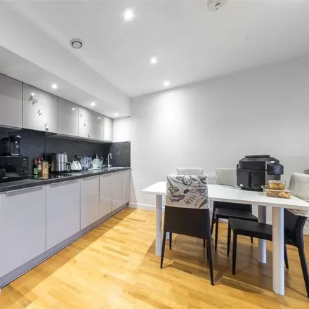 Image 2 - Falcondale Court, Lakeside Drive, London, NW10 7FH, United Kingdom - Apartment for rent