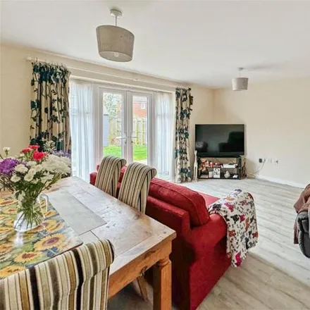 Image 3 - 7 Goldfinch Drive, Attleborough, NR17 1GT, United Kingdom - Townhouse for sale