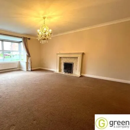 Image 4 - 40 Wyndley Close, Sutton Coldfield, B74 4JD, United Kingdom - House for rent