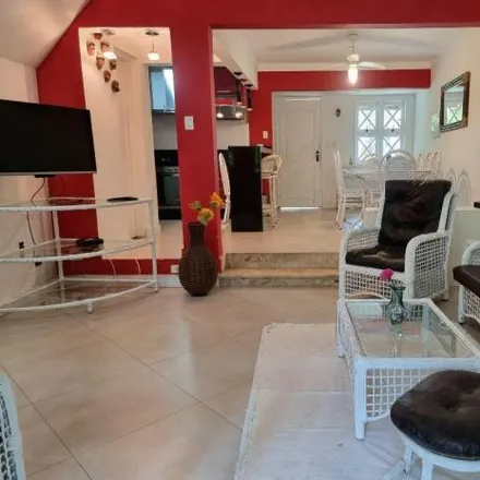 Buy this 3 bed house on Sabel Residence Service in Rua Passeio de Itaparica 28, Riviera de São Lourenço