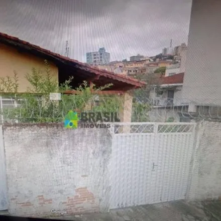 Buy this 3 bed house on Rua João Amaral in Jardim Quisisana, Poços de Caldas - MG